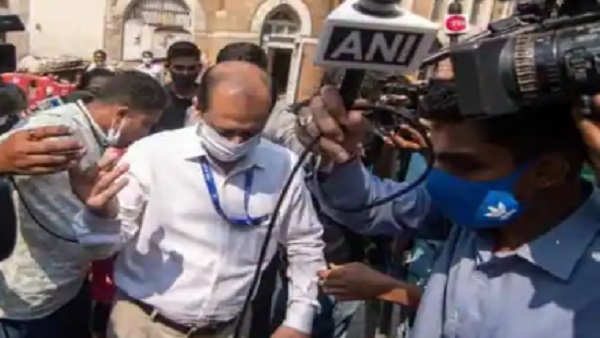 पुलिस विभाग से सस्पेंड होने से लेकर शिवसेना में शामिल होने तक 