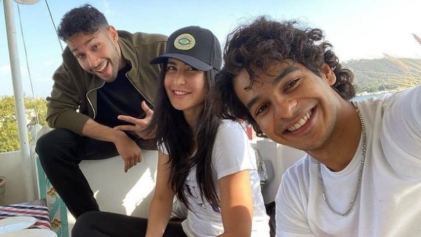 'फोन पुलिस' की शूटिंग में व्यस्त