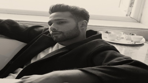 सिद्धान्त चतुर्वेदी कोरोना पॉजिटिव