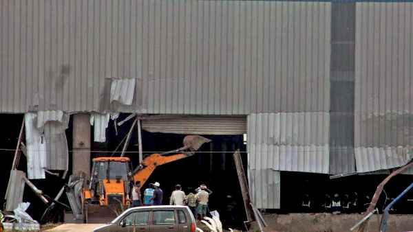 15 साल पहले टाटा को वहां से लौटना पड़ा था