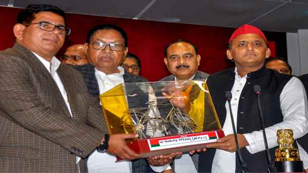 कई दलित नेताओं में बढ़ी है अपनी जाति के नेता बनने की चाह