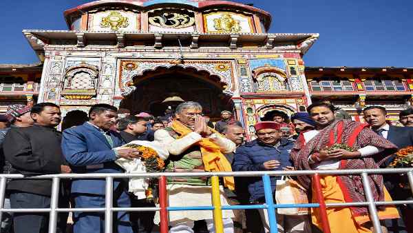 चार धाम तीर्थ के पुरोहितों ने भाजपा को दी चेतावनी