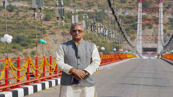 2007 में राज्य के कृषिण मंत्री बने त्रिवेंद्र सिंह रावत