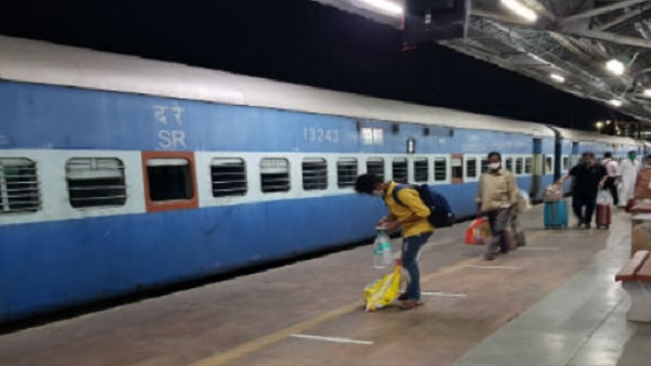 जानिए कैसे करें टिकट बुक 