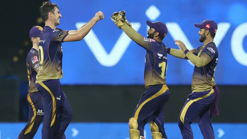 आईपीएल: हरभजन मैदान में उतरे लेकिन एक ही ओवर क्यों किया?