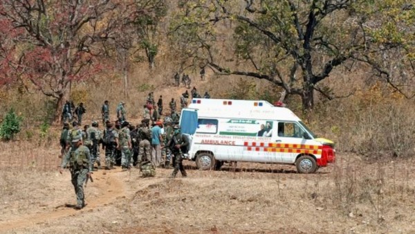 लाइलाज होते नक्सलवाद का समय रहते इलाज जरूरी! लाइलाज होते नक्सलवाद का समय रहते इलाज जरूरी!