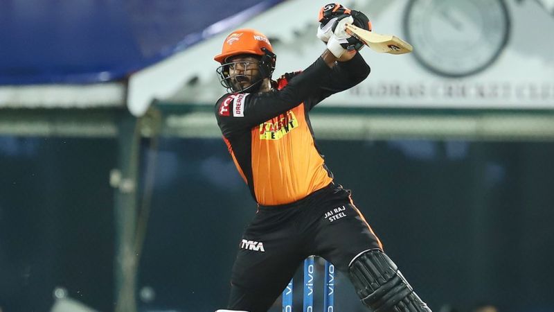 आईपीएल: हरभजन मैदान में उतरे लेकिन एक ही ओवर क्यों किया?