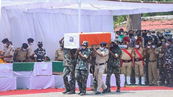 लाइलाज होते नक्सलवाद का समय रहते इलाज जरूरी! लाइलाज होते नक्सलवाद का समय रहते इलाज जरूरी!