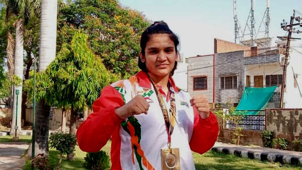 कोटा की रहने वाली है बॉक्सर अरुंधति चौधरी कोटा की रहने वाली है बॉक्सर अरुंधति चौधरी