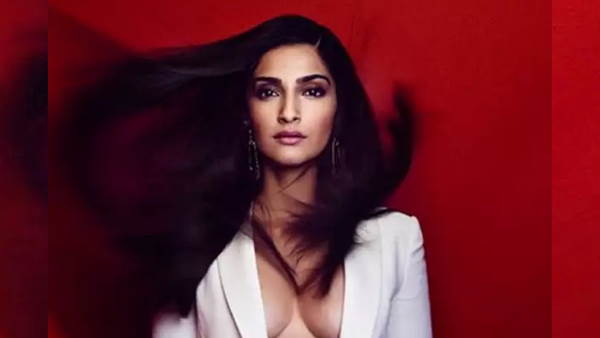 सोनम पहले भी कई बार हो चुकीं ट्रोल