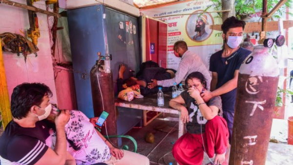 जान बचाने के लिए कैसे बिलख रहे लोग ?