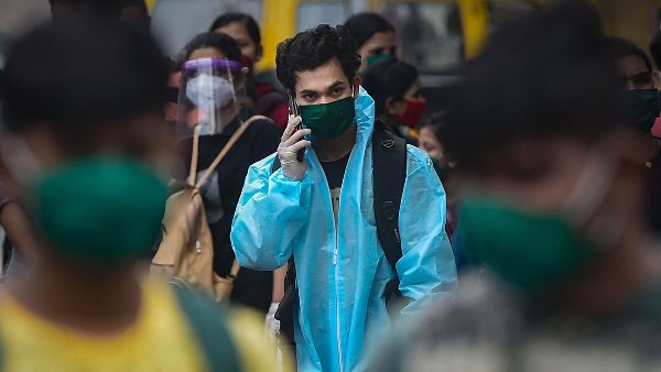 कोरोना से जान गंवाने वालों की संख्या 1000 से ऊपर