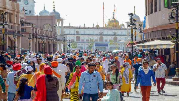 कोरोना वायरस के बेकाबू होने के 3 कारण कोरोना वायरस के बेकाबू होने के 3 कारण
