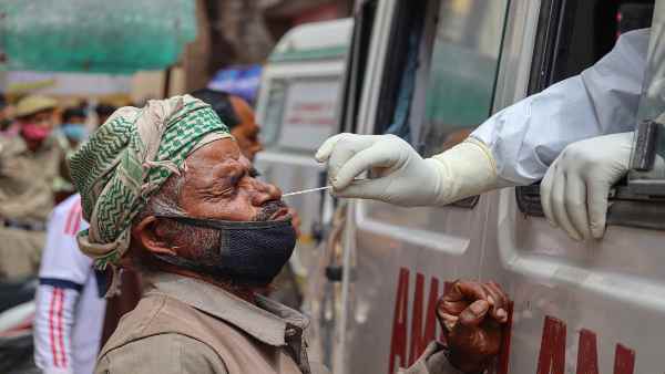 पहली और दूसरी लहर में मृत्यु दर में कितना अंतर ?