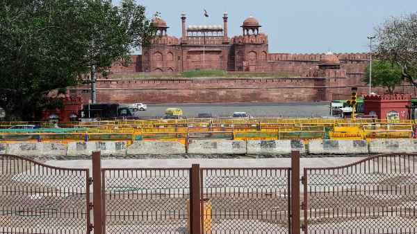 प्रिंट और इलेक्ट्रॉनिक मीडिया को छूट