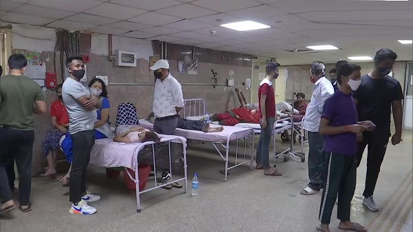 छात्रा ने बताया खाने में छिपकली मरी थी