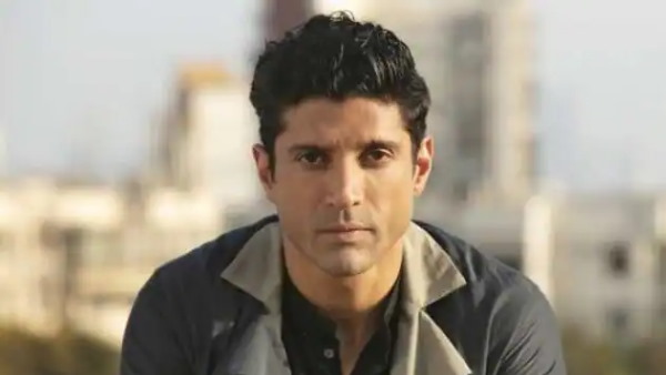 अपना मुंह धोइए.. अपना मुंह धोइए..