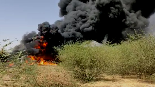 fire broke out in a trailer running on mega highway Barmer Rajasthan 
