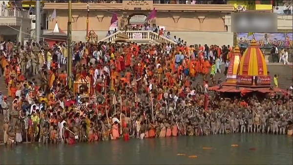 सरकार के दावों को कम बता रहे आंकड़े