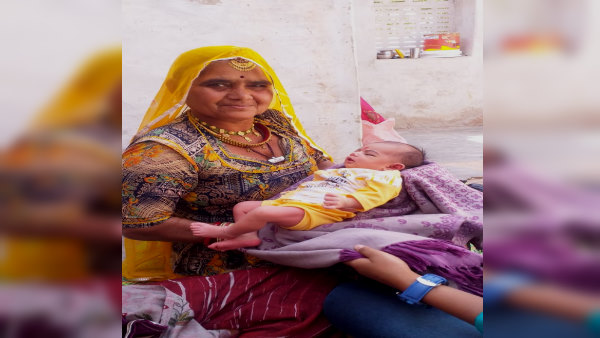 फसल बेचकर जुटाए पैसे फसल बेचकर जुटाए पैसे