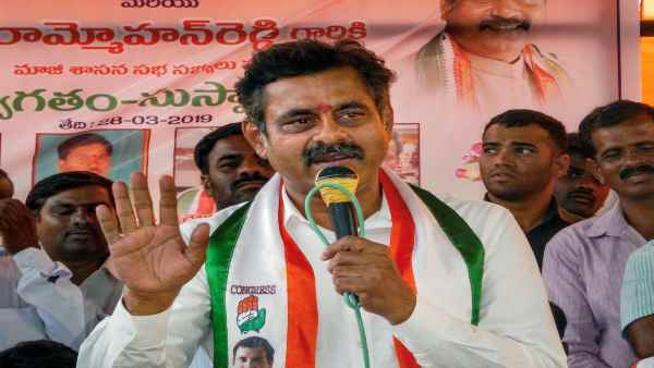 अमीर नेता होने का मुझे फायदा मिला- कोंडा विश्वेश्वर रेड्डी 