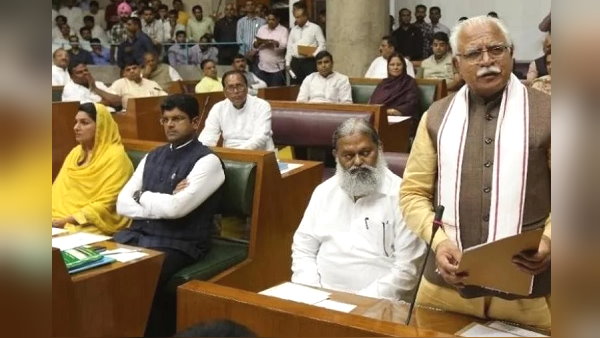 Free education for students up to 12th class in Haryana, government will provide one lakh jobs also