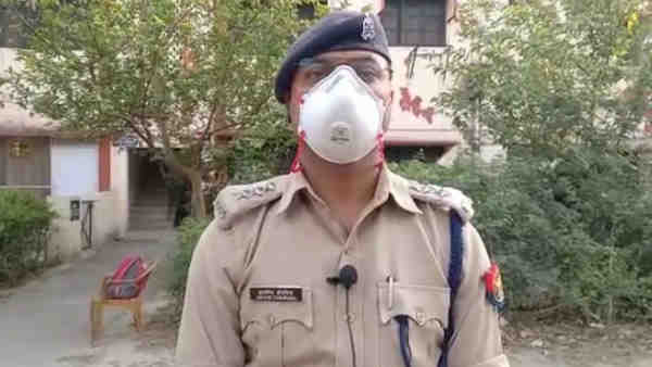 Meerut News: Father cuts daughters hair after failing misdeed Meerut News: Father cuts daughters hair after failing misdeed