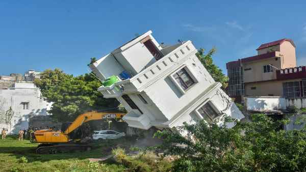 33 साल से अपराध की दुनिया में जुड़ा है नाम