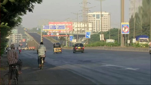 Due to strict restrictions, All highways listened, including Mumbai Eastern Expressway in Maharashtra