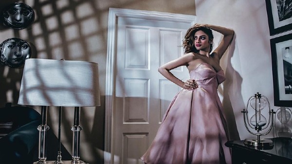 इंटरनेट पर वायरल हुई तस्वीरें इंटरनेट पर वायरल हुई तस्वीरें