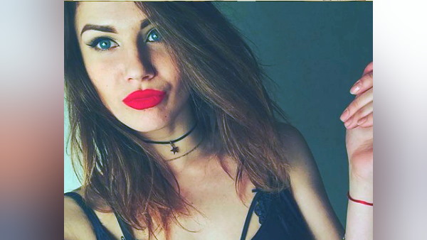 मॉडल के भाई ने दिया ऐसा रिएक्शन मॉडल के भाई ने दिया ऐसा रिएक्शन