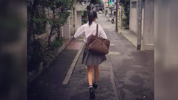 नियम तोड़ने पर सजा नियम तोड़ने पर सजा