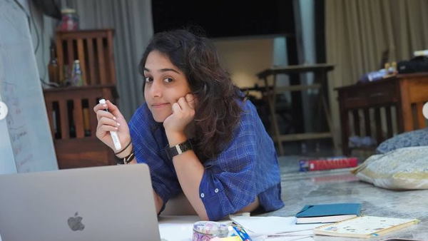 सोशल मीडिया पर एक्टिविटी को लेकर चर्चा में रहती हैं आइरा