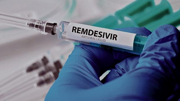 हेलिकॉप्टर से पहुंचाए थे रेमडेसिविर इंजेक्शन हेलिकॉप्टर से पहुंचाए थे रेमडेसिविर इंजेक्शन