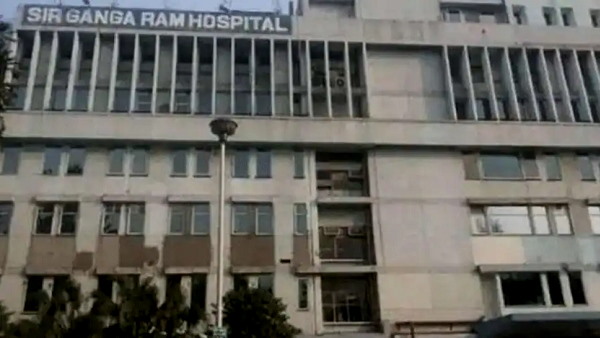 covid 19 Delhi Sir Ganga Ram Hospital 25 coronavirus patients lost lives, Needs Oxygen urgently