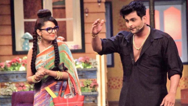 बॉलीवुड से मिले बधाई संदेश