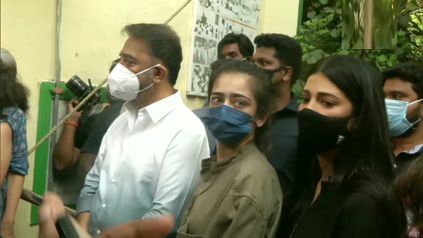 Tamil Nadu Elections 2021 Voting: rajinikanth ,kamal haasan and p chidambaram caste votes in their constituencies Tamil Nadu Elections 2021 Voting: rajinikanth ,kamal haasan and p chidambaram caste votes in their constituencies