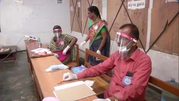 Tamil Nadu Elections 2021 Voting: rajinikanth ,kamal haasan and p chidambaram caste votes in their constituencies Tamil Nadu Elections 2021 Voting: rajinikanth ,kamal haasan and p chidambaram caste votes in their constituencies