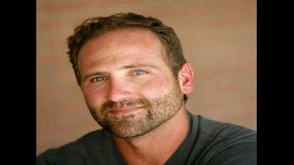 जेल में रहते हुए रॉबर्ट्स ने किया ये काम 