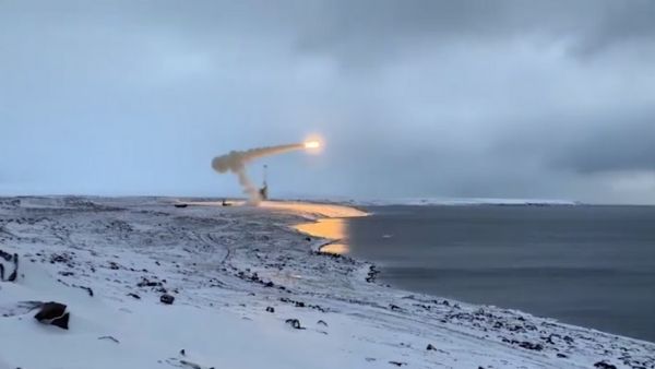 समंदर में रेडियोएक्टिव सुनामी