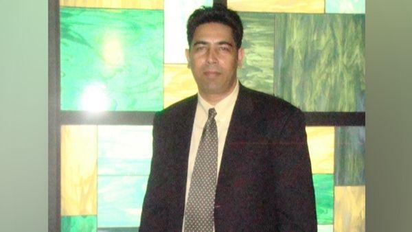 गोलीबारी में आठ की मौत गोलीबारी में आठ की मौत