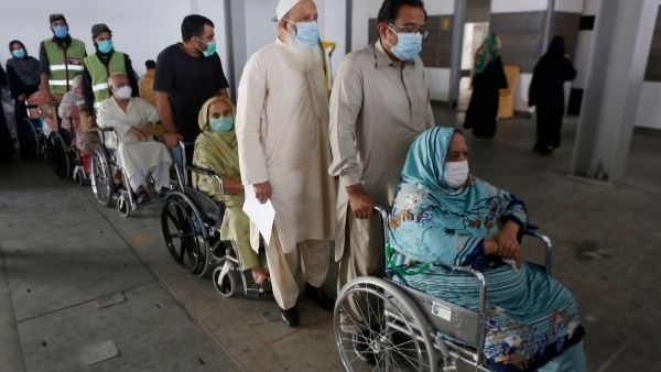 इमरान सरकार परेशान इमरान सरकार परेशान