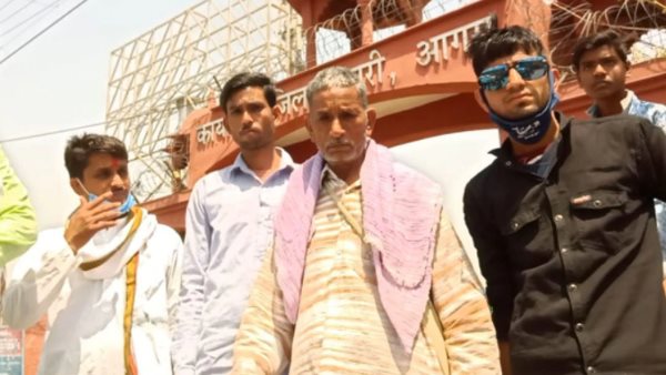 जिला पंचायत के वार्ड 31 से चुनावी मैदान में उतरे जिला पंचायत के वार्ड 31 से चुनावी मैदान में उतरे