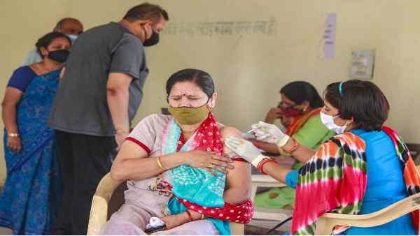 डॉक्टर क्या दे रहे हैं सलाह ? डॉक्टर क्या दे रहे हैं सलाह ?