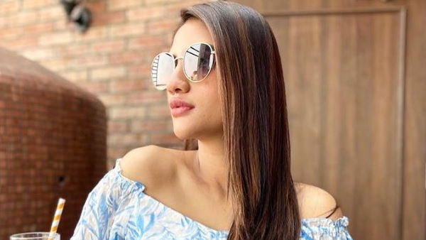 क्या क्या बोल रहे यूजर्स