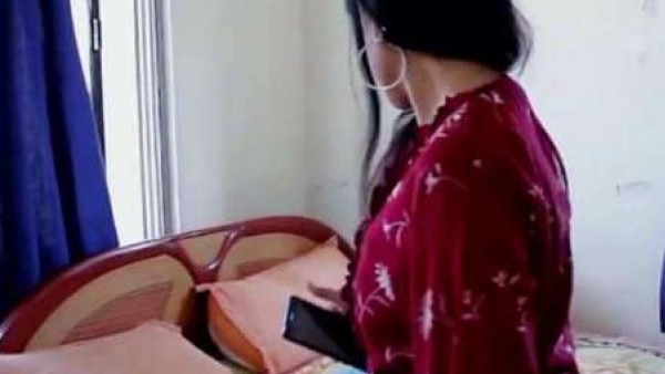 बाजार जा रही थी नीलू तभी हरीश ने किया हमला