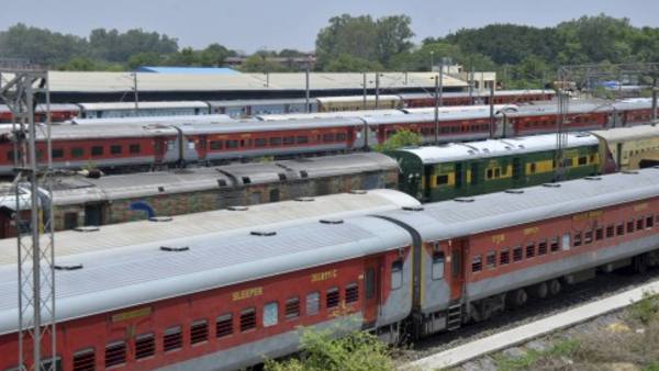 इन दो ट्रेनों के भी फेरे बढ़े