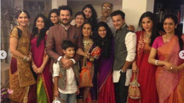 हनीमून पर ना जाने का मिलता है ताना