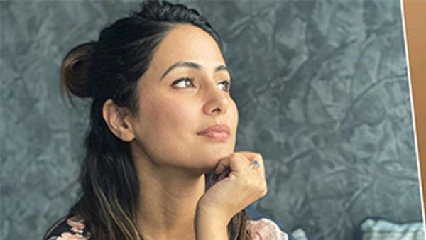 बीते महीने हो गया था हिना के पिता का निधन