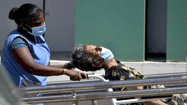 ब्लैक फंगस या म्यूकरमायकोसिस के लक्षण क्या हैं ?